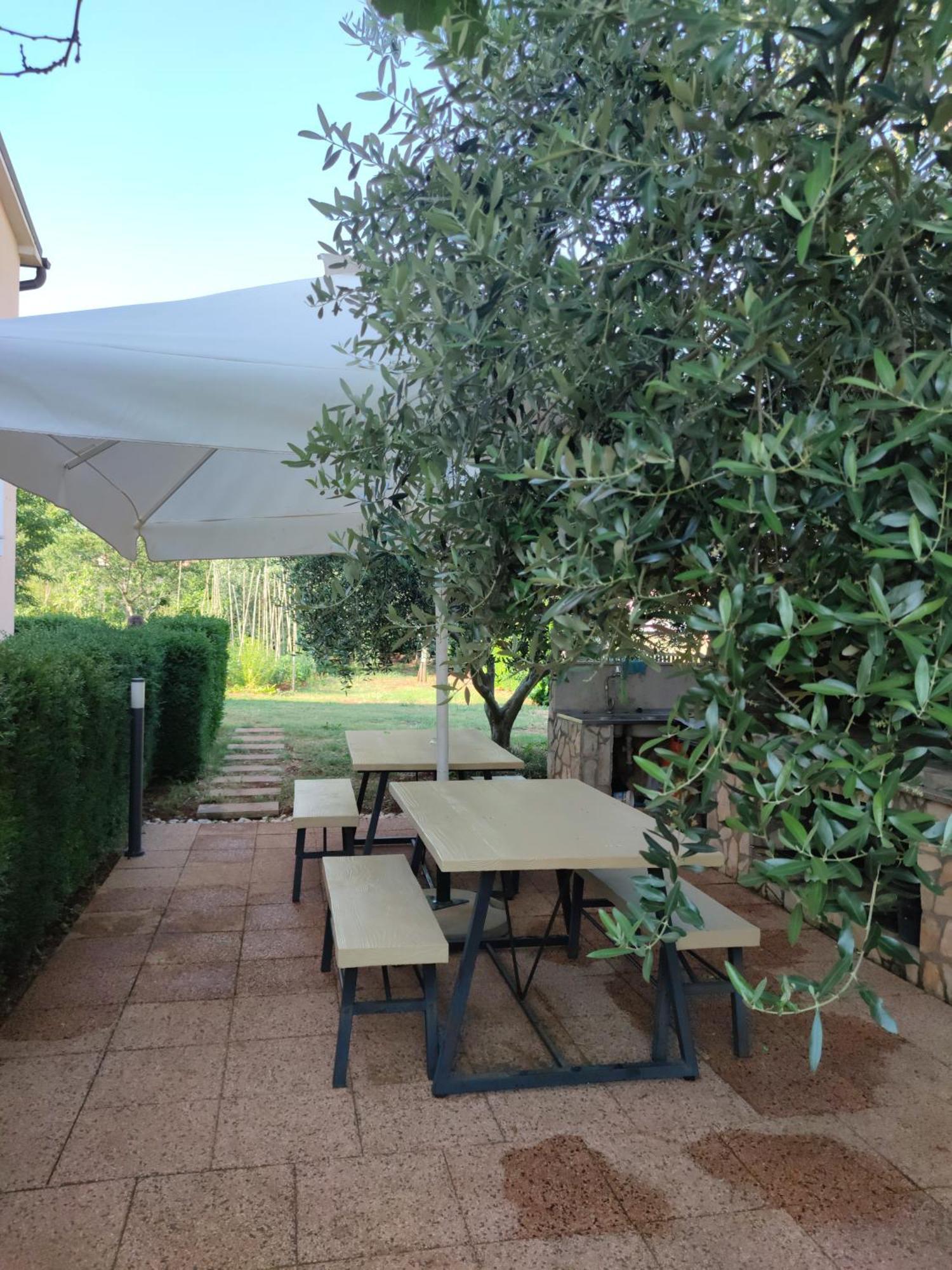 Comfortable Apartment Near Pula Marcana Room photo